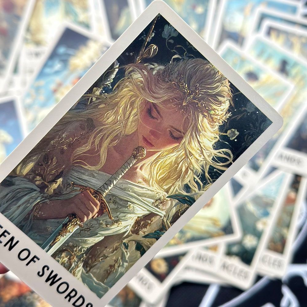 78 carte dei Tarocchi Enigmati - Tarot Cards Deck With Guidebook recensione e prezzo